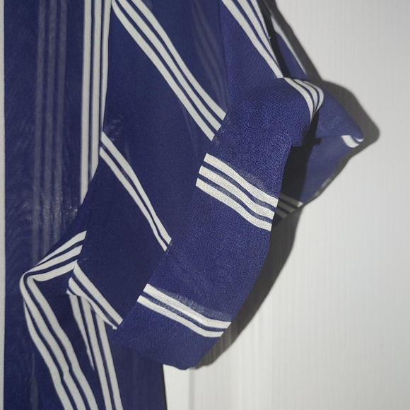 Short Sleeve Striped Blouse Shirt Navy Blue White Stripes Cuffed Rolled Up - Picture 4 of 4